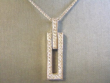 Womens Vintage Sterling Silver Necklace w/ CZ Pendant
