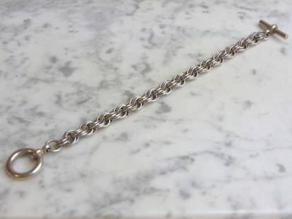 Womens Vintage Estate Sterling Silver Bracelet: FOR SALE IS A LOVELY VINTAGE ESTATE .925 STERLING SILVER BRACELET THAT MEASURES 8 1/4" LONG BY 1/4" WIDE AND WEIGHS 37.8g. THIS WOULD MAKE A LOVELY GIFT FOR THAT SOMEONE SPECIAL. ANY QUESTIONS, PLEASE