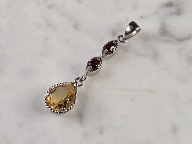 Womens Estate Sterling Silver Citrine Garnet Pendant