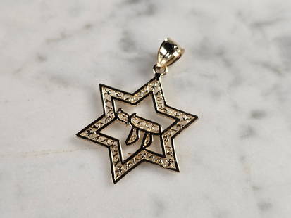 14k Yellow Gold Jewish Judaica Star of David Chai Pendant: A 14K YELLOW GOLD STAR OF DAVID CHAI PENDANT. THE PENDANT WEIGHS 1.4g AND MEASURES 1 1/4" LONG BY 7/8" WIDE. MAKES A GREAT GIFT FOR THAT SOMEONE SPECIAL. ANY QUESTIONS, PLEASE ASK. BE SURE TO