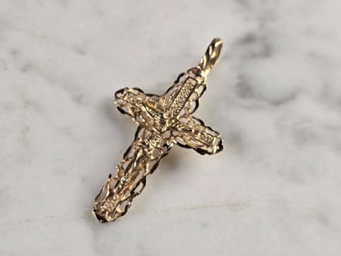 Vintage Estate 14K Gold Religious Jesus on Cross Pendant