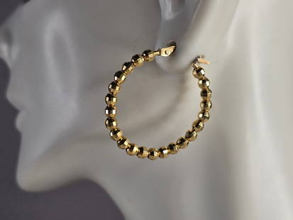 Womens Vintage Estate 18k Yellow Gold Beaded Modernist Hoop Earrings: A PAIR OF WOMENS VINTAGE ESTATE 18K YELLOW GOLD ITALIAN MODERNIST HOOP EARRINGS. THE EARRINGS WEIGHS 5.8g, AND MEASURE ABOUT 1 1/8" BY 1". EARRINGS ARE MARKED ON THE "750" ON THE STEM. WOULD MAKE