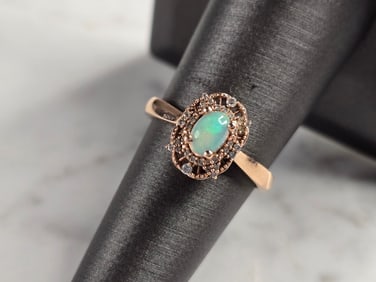 Womens Vintage Estate 10K Rose Gold Diamond Opal Ring