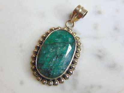 Womens Vintage Sterling Silver Aventurine Stone Pendant: FOR SALE IS THIS WOMENS VINTAGE ESTATE .925 STERLING SILVER AVENTURINE STONE PENDANT . NOT SURE IF STONE IS REAL OR MAN MADE. PENDANT WEIGHS 11.5g AND PENDANT MEASURES 1 7/8" LONG BY 1" WIDE. MAKES A