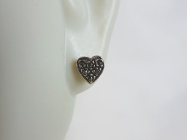 Womens Vintage Estate Sterling Silver Heart Earrings