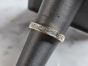 Womens Vintage Estate 10K Yellow Gold Diamond Ring