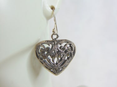 Womens Vintage Sterling Silver Dangle Heart Earrings