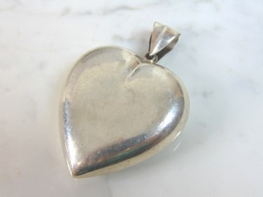 Womens Vintage Estate Sterling Silver Heart Pendant