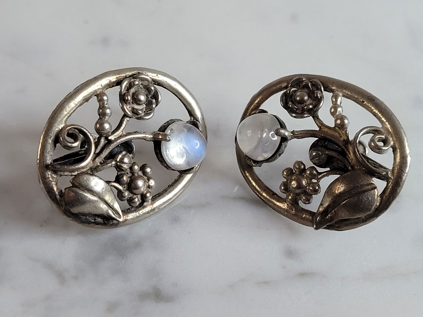 Womens Vintage Estate Sterling Silver Floral Moonstone Earrings (1 of 3)