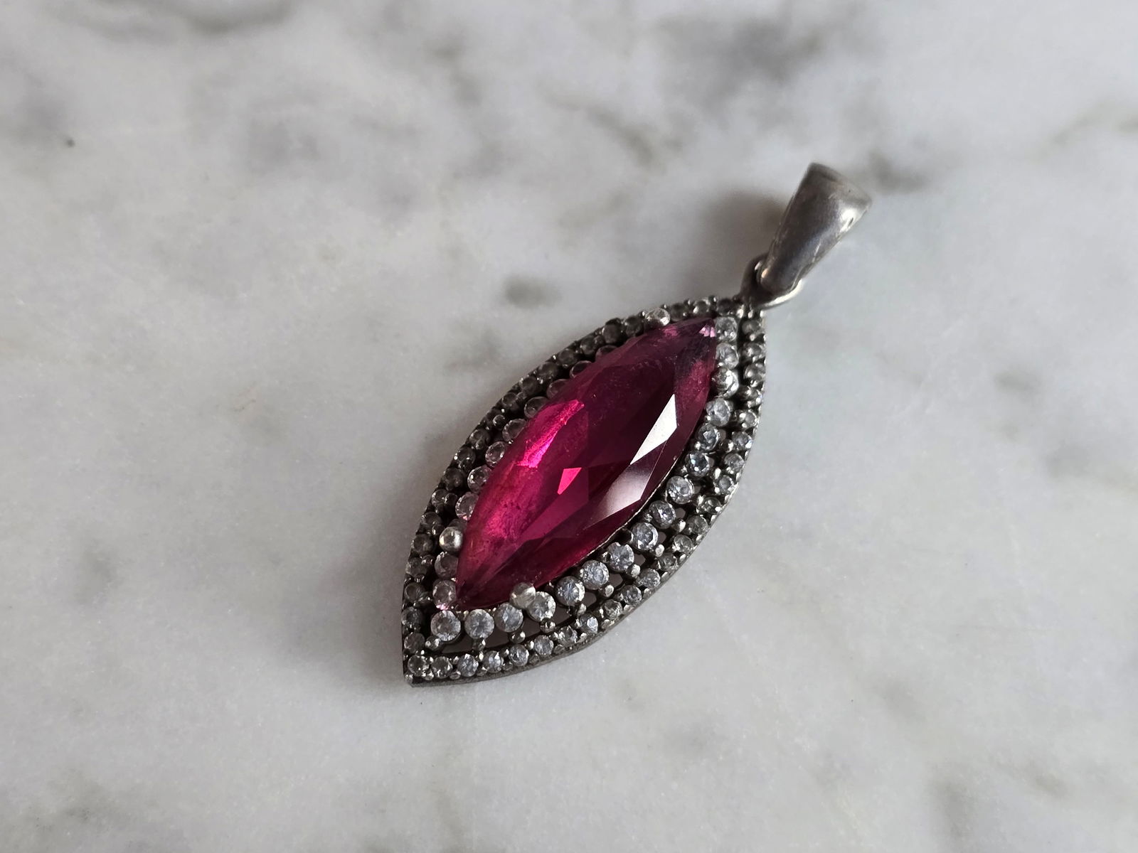 Womens Vintage Estate Sterling Silver Ruby Colored Pendant (1 of 3)
