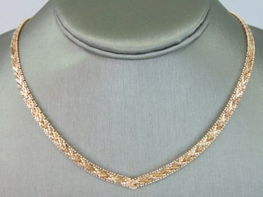 Womens Vintage Sterling Silver Modernist Necklace