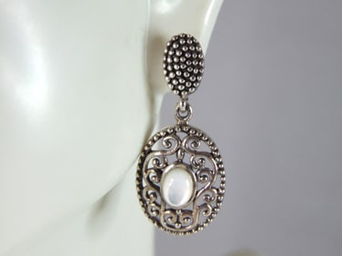 Womens Vintage Estate Sterling Silver M.O.P. Earrings