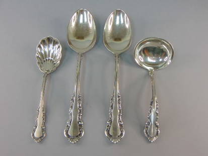 4pc Antique Reed Barton Sterling Silver Serving Spoons: A 4PC LOT OF STERLING SILVER REED BARTON SERVING SPOONS, GEORGIAN ROSE PATTERN. THE TWO SERVING SPOONS EACH MEASURE 8 1/2" LONG. THE SCALLOPED SPOON MEASURES 6 1/8" LONG, AND THE LADLE MEASURES 5
