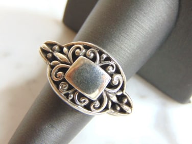Womens Vintage Estate Sterling Silver Filigree Ring