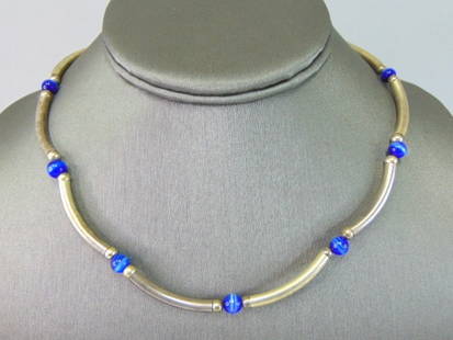 Womens Vintage Sterling Silver Modernist Necklace: FOR SALE IS THIS WOMENS VINTAGE ESTATE .925 STERLING SILVER MODERNIST NECKLACE. NECKLACE WEIGHS 14.9g AND MEASURES 16 1/4" LONG BY 1/4" WIDE. MAKES A GREAT GIFT FOR THAT SOMEONE SPECIAL. IF ANY