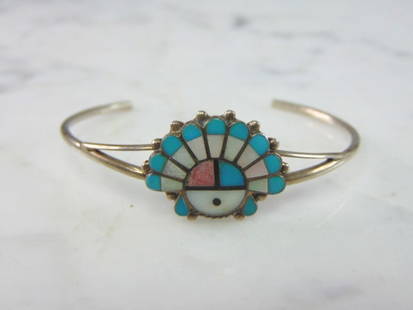 Womens Sterling Silver Southwestern Cuff Bracelet: FOR SALE IS A LOVELY VINTAGE ESTATE .925 STERLING SILVER SOUTHWESTRN CUFF BRACELET. BRACELET OPENING MEASURES 5" BY 3/4" WIDE AND WEIGHS 8.1g. THIS WOULD MAKE A LOVELY GIFT FOR THAT SOMEONE