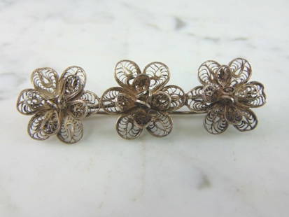 Womens Vintage Estate Sterling Silver Flower Brooch: FOR SALE IS A LOVELY FINE .925 STERLING SILVER FLOWER BROOCH. THE BROOCH MEASURES 3 3/4" LONG BY 7/8" WIDE AND WEIGHS 7.6g. ANY OTHER QUESTIONS, PLEASE DON'T HESITATE TO ASK. MAKES AN ATTRACTIVE