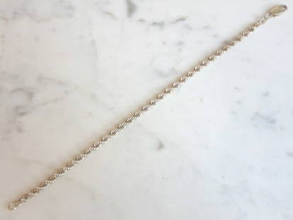 Womens Vintage Estate Sterling Silver Bracelet: A WOMENS VINTAGE .925 STERLING SILVER BRACELET. BRACELET IS ABOUT 7" LONG BY 1/8" WIDE AND WEIGHS 5.2g. WOULD MAKE A LOVELY GIFT FOR THAT SOMEONE SPECIAL. BE SURE TO CHECK OUT SOME OF MY OTHER