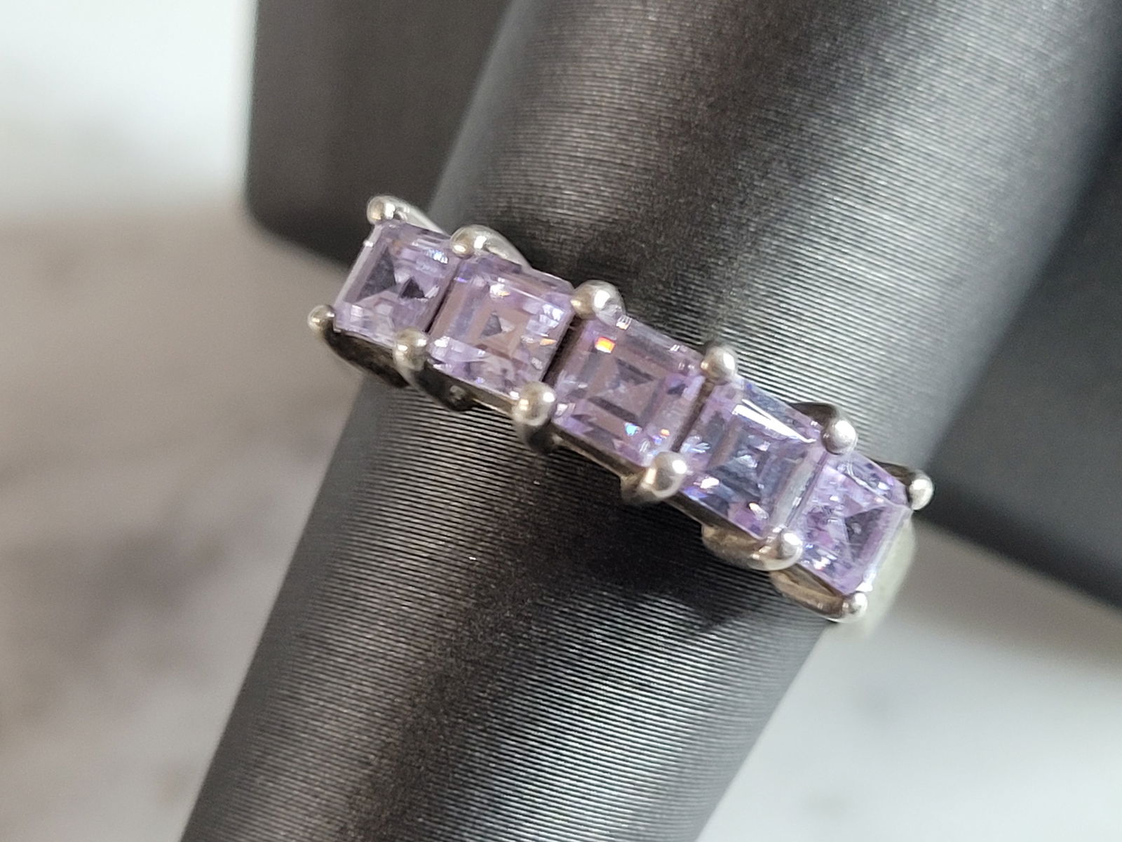 Womens Vintage Estate Sterling Silver Amethyst Color CZ Ring (1 of 5)