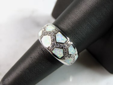 Womens Vintage Estate Sterling Silver Modernist Opal Ring