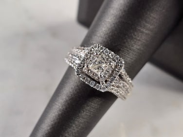 Womens Estate 14k Yellow Gold Lab Diamond Tasha R Ring