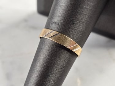 Womens Vintage Estate 14K Yellow Gold Band Ring