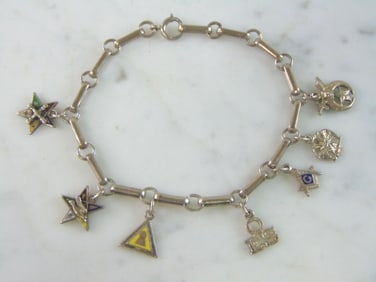 Womens Vintage Estate Sterling Silver Charm Bracelet
