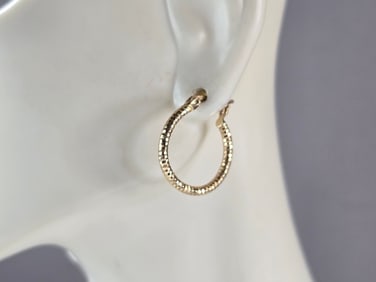 Womens Single Vintage Estate 14K Yellow Gold Hoop Earring
