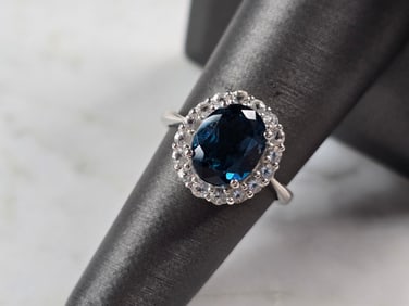 Womens Vintage Estate Sterling Silver Sapphire Colored Stone Ring