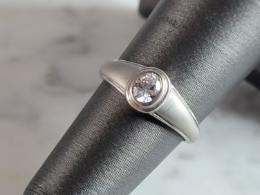 Womens Estate Sterling Silver Modernist CZ Ring