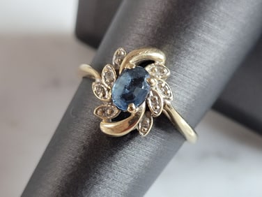 Womens Vintage Estate 10K Yellow Gold Topaz Diamond Ring