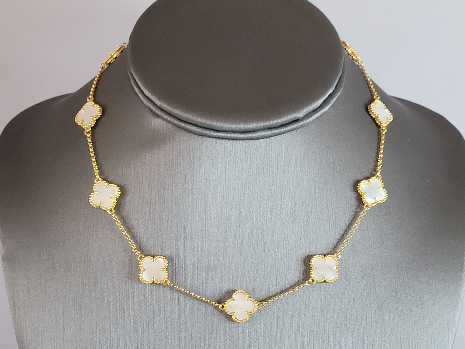 Womens Sterling Silver Gold Tone 4 Leaf Clover Necklace (1 of 3)