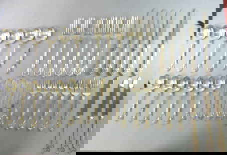 Vintage Alvin Sterling Silver Chateau Rose Flatware Set: A LOVELY SET OF ALVIN STERLING SILVER CHATEAU ROSE FLATWARE. IN THE SET THERE ARE A TOTAL OF 38PCS, WITH A TOTAL WEIGHT OF 3.22LBS, BLADES ON THE KNIFES ARE STAINLESS STEEL SO TOTAL WEIGHT IS NOT ALL
