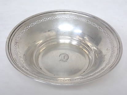 RARE ANTIQUE ART NOUVEAU MHF STERLING SILVER BOWL: AN ANTIQUE ART NOUVEAU STERLING RETICULATED STERLING SILVER NUT DISH OR BOWL THAT BARES THE "MHF" MARK, WHICH IS FOR M. FRED HIRSCH SILVERSMITH. THE BOWL MEASURES 5 3/4" IN DIAMETER AND ABOUT 1 1/4" T