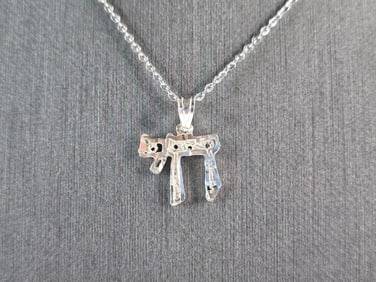 Womens Sterling Silver Jewish Hebrew Religious Chai Pendant Necklace