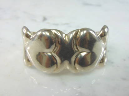 Womens Vintage Sterling Silver Heart Cuff Bracelet: FOR SALE IS THIS WONDERFUL WOMENS VINTAGE ESTATE STERLING SILVER HEART CUFF BRACELET. THE BRACELET WEIGHS 49.7g AND IS ABOUT 1 1/4" WIDE. THE CIRCUMFERENCE WITH THE GAP IS 5 1/2". ANY QUESTIONS