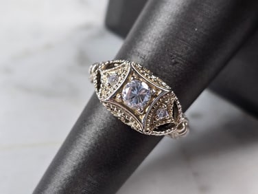 Womens Vintage Estate Sterling Silver CZ Ring
