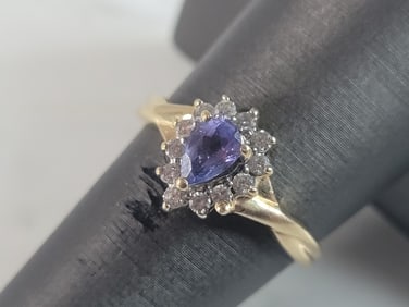 Womens Vintage Estate 14K Yellow Gold Tanzanite Diamond Ring