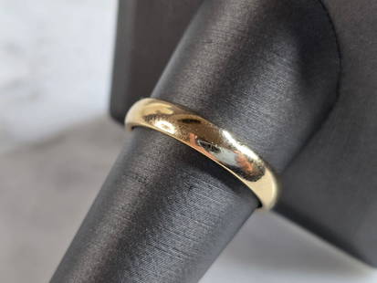 Mens Vintage Estate 14K Yellow Gold Goldman Band Wedding Ring: A MENS VINTAGE ESTATE 14K YELLOW GOLD BAND WEDDING RING THAT WAS MADE BY FREDERICK GOLDMAN. THE RING WEIGHS 4.4g AND IS A SIZE 9.5. THE WIDTH OF THE RING MEASURES 1/8". ANY QUESTIONS PLEASE DO NOT HES