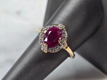 Womens Vintage Estate 14K Yellow Gold Diamond Ruby Ring
