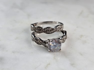 Womens Vintage Estate Sterling Silver Modernist CZ Diamond Ring Set