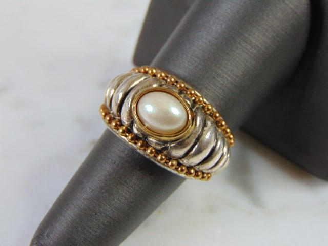 Womens Vintage Estate Sterling Silver Pearl Ring (1 of 4)