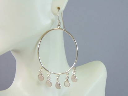 Womens Vintage Sterling Silver Modernist Earrings: A PAIR OF WOMENS VINTAGE ESTATE STERLING SILVER MODERNIST EARRINGS. THE EARRINGS WEIGH 7.6g AND MEASURE 2 3/4" BY 1 3/8". ANY QUESTIONS PLEASE DO NOT HESITATE TO ASK. BE SURE TO CHECK OUT SOME OF OUR