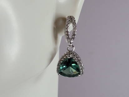 Womens Sterling Silver Modernist CZ Earrings: A PAIR OF WOMENS STERLING SILVER CZ MODERNIST EARRINGS THAT WEIGH 5.4g AND MEASURES 7/8" LONG BY 3/8" WIDE. ANY QUESTIONS, PLEASE DO NOT HESITATE TO ASK. BE SURE TO CHECK OUT SOME OF MY OTHER GREAT IT