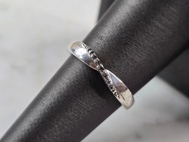 Womens Vintage Estate Sterling Silver Modernist Diamond Ring