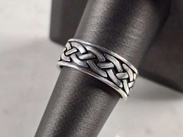 Mens Vintage Estate Sterling Silver Irish Celtic Eternity Knot Ring