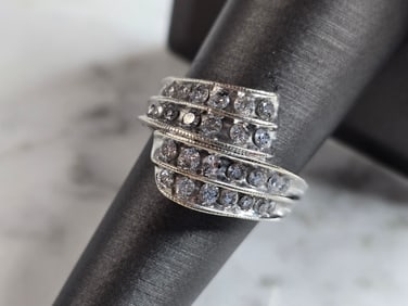 Womens Vintage Estate 14k White Gold Diamond Modernist Ring