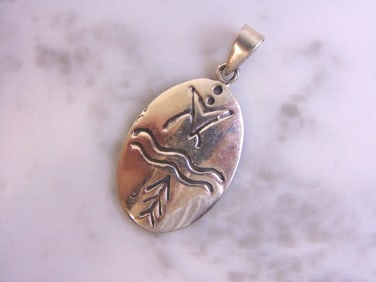 Womens Vintage Sterling Silver Southwestern Pendant