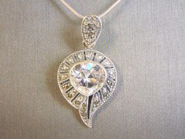 Womens Vintage Estate CZ Stone Pendant W/ Necklace