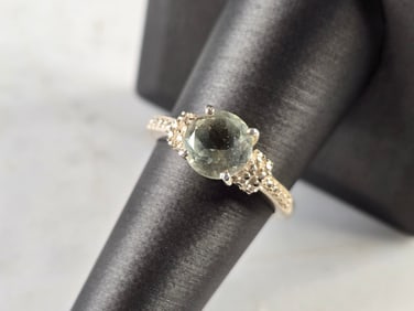 Womens Vintage Estate Sterling Silver Topaz Ring
